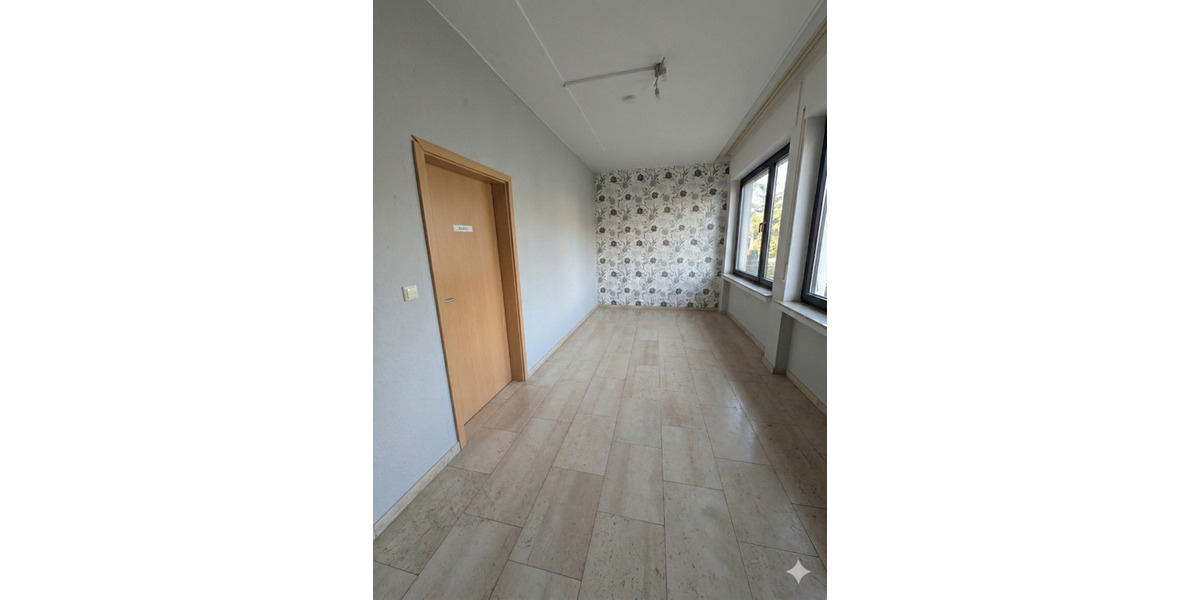 Erdgeschoßwohnung Polch - 5 Zimmer, 200 m&sup2;, 1.505&euro; | Angebot:25256899
