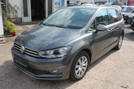 VW Touran 216.000 km 12.500 &euro; Bonn 53225