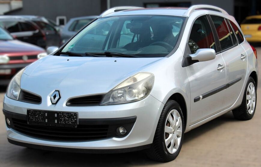 Renault Clio 129.000 km 2.490 € Erfurt 99086