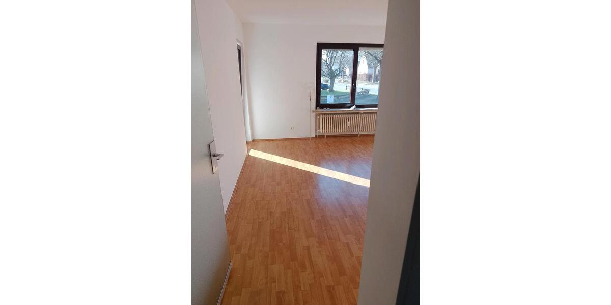Hochparterre Schiffdorf - 3 Zimmer, 83 m&sup2;, 690&euro; | Angebot:25398177