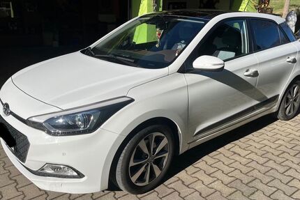 Hyundai i20 145.000 km 6.499 &euro; Reichenau 01762