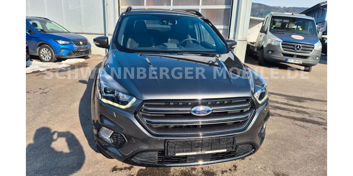 Ford Kuga 66.500 km 13.600 &euro; Deggendorf 94469