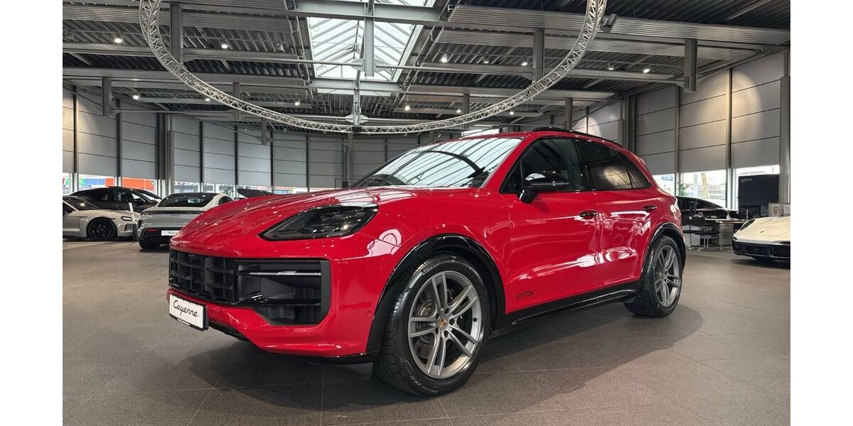 Porsche Cayenne 2.350 km 139.890 &euro; Paderborn 33100