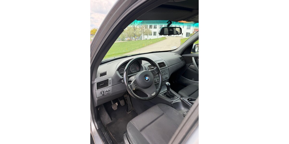 BMW X3 2.710.000 km 3.700 &euro; Pfaffing 83539