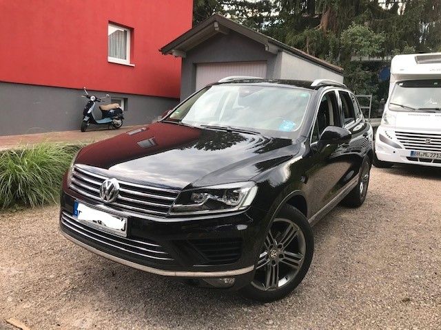 VW Touareg 136.000 km 25.500 € Bühl 77815