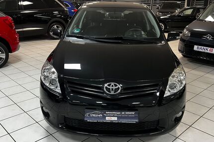 Toyota Auris 65.140 km 9.990 &euro; Schwentinental 24223