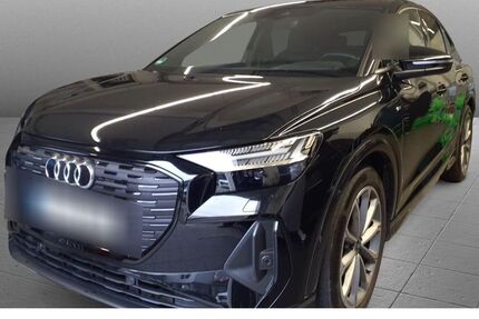 Audi Q4 e-tron 30.030 km 28.970 € Diez 65582