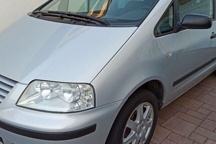 VW Sharan 217.800 km 3.000 &euro; Ehringshausen 35630