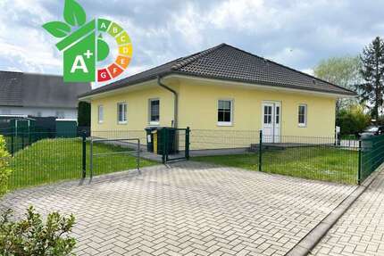Haus zum Kaufen in Braunsbedra 250.000 € 123 m²