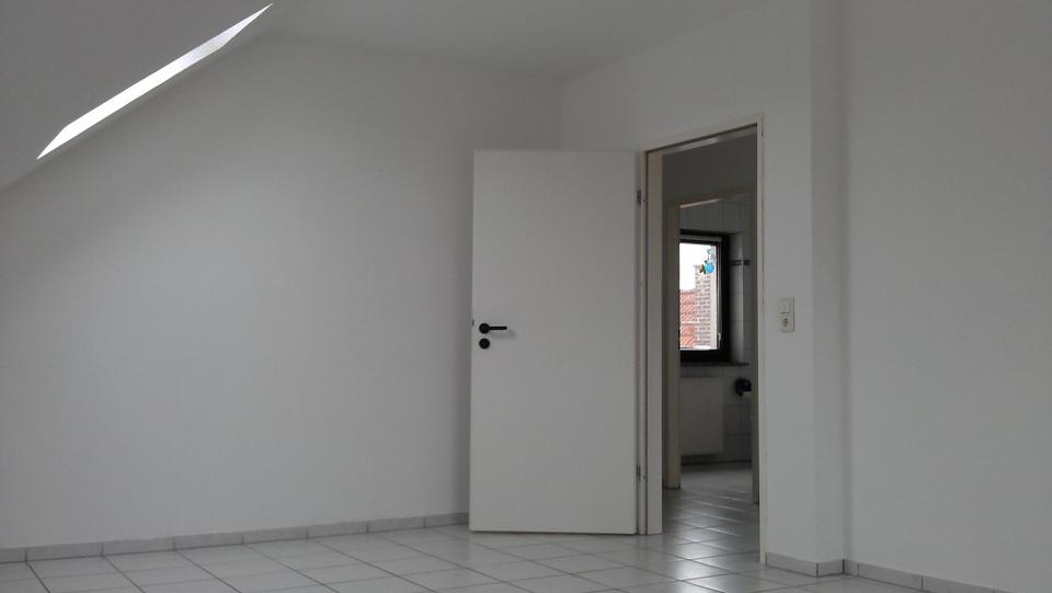 Dachgeschoßwohnung Pfungstadt - 3 Zimmer, 91 m&sup2;, 1.100&euro; | Angebot:25648794