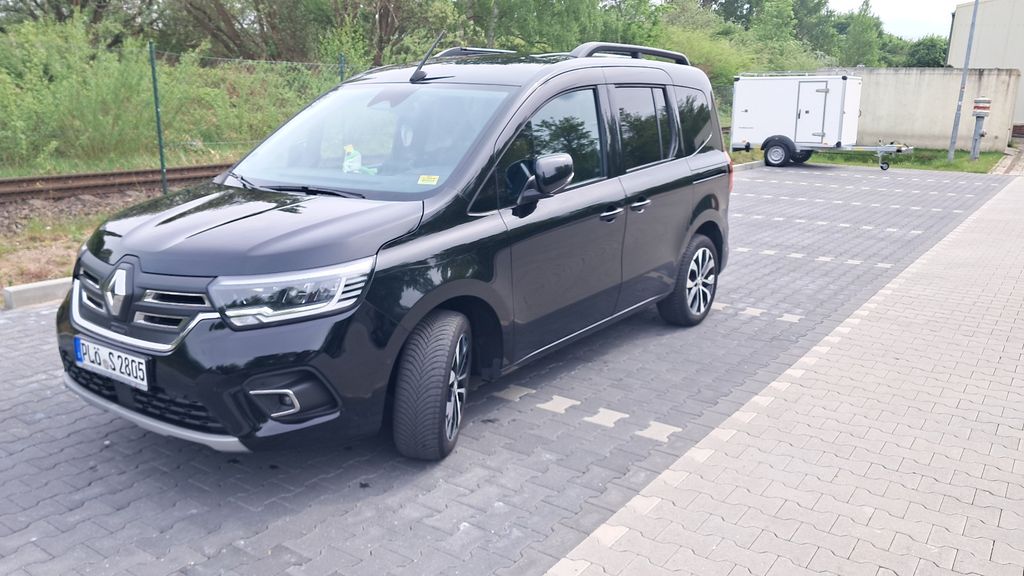 Renault Kangoo 29.235 km 29.900 &euro; PLÖN 24306