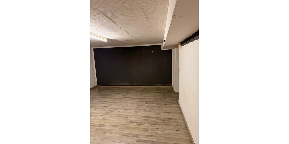 Ab 2026 biete einer Lager oder Hobby Raum zimmer