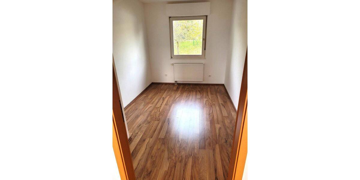 Etagenwohnung Laufenburg (Grunholz) Grunholz - 4 Zimmer, 146 m&sup2;, 1.595&euro; | Angebot:26865301