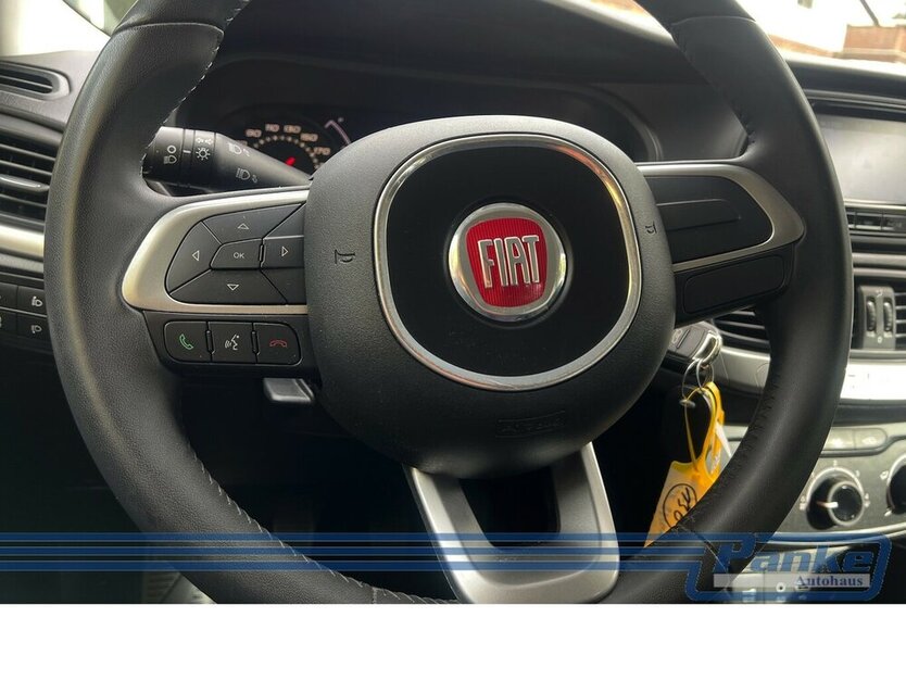 Fiat Tipo 1.4 T-Jet Easy*AHK*SHZ*Klima*NAV*LED*BT* 131.411 km 8.990 € Berlin 13187