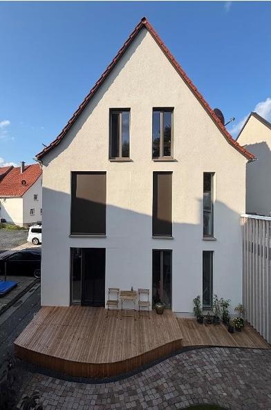 Einfamilienhaus Bischofsheim in der Rhön - 5 Zimmer, 185 m&sup2;, 1.500&euro; | Angebot:26408426