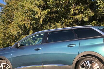 Peugeot 5008 97.000 km 17.800 € Geltendorf 82269