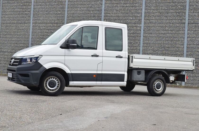VW Crafter 48.700 km 28.980 € München 81243