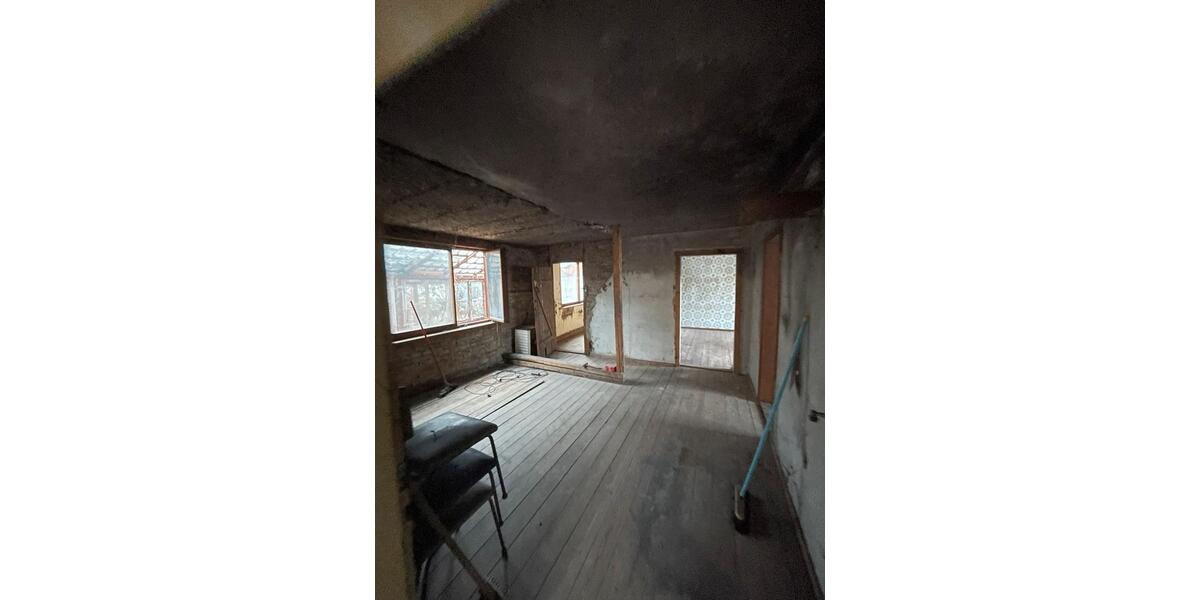 Einfamilienhaus Ilmenau - 8 Zimmer, 149 m&sup2;, 49.000&euro; | Angebot:26947679
