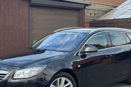 Opel Insignia 194.000 km 3.680 &euro; Duisburg 47179