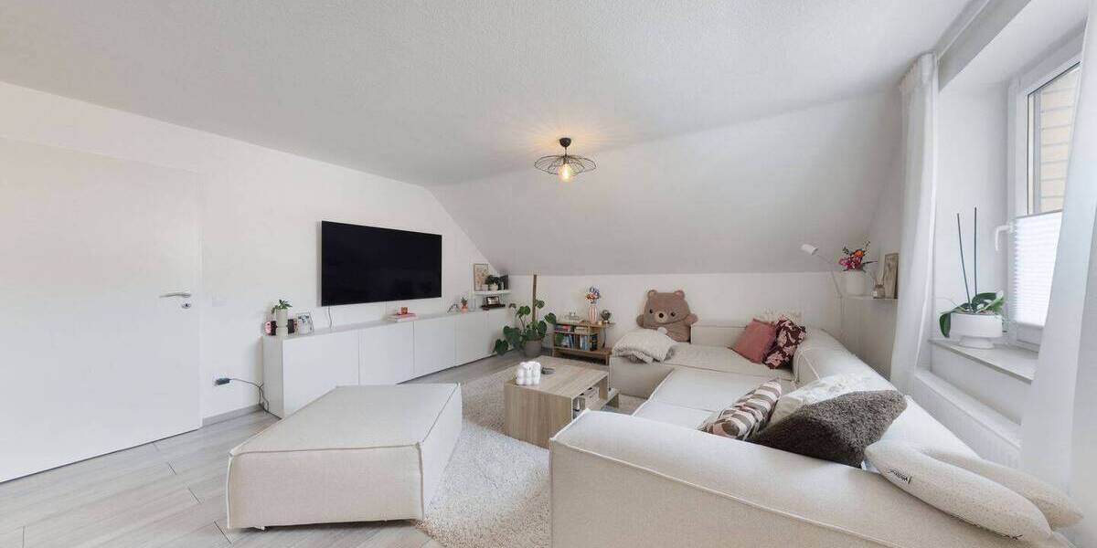 Mehrfamilienhaus, Wohnhaus Neustadt Poggenhagen - 9 Zimmer, 290 m&sup2;, 439.000&euro; | Angebot:26435877