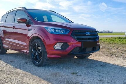 Ford Kuga 49.732 km 14.000 &euro; Titting 85135