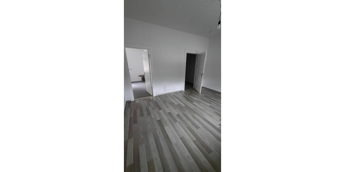 Erdgeschoßwohnung Lauchhammer - 3 Zimmer, 53 m&sup2;, 318&euro; | Angebot:25918268