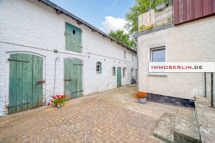Haus zum Kaufen in Rehfelde 250.000 € 173 m² 6 zimmer