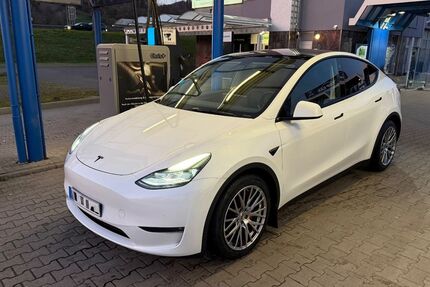 Tesla Model Y 92.900 km 31.999 &euro; Waldshut-Tiengen 79761