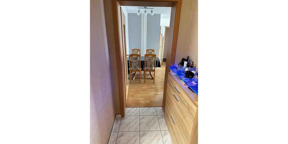 Etagenwohnung Niederwerrn - 4 Zimmer, 98 m&sup2;, 238.000&euro; | Angebot:27024154
