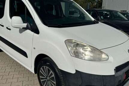 Peugeot Partner 131.850 km 5.590 € Rhede 46414