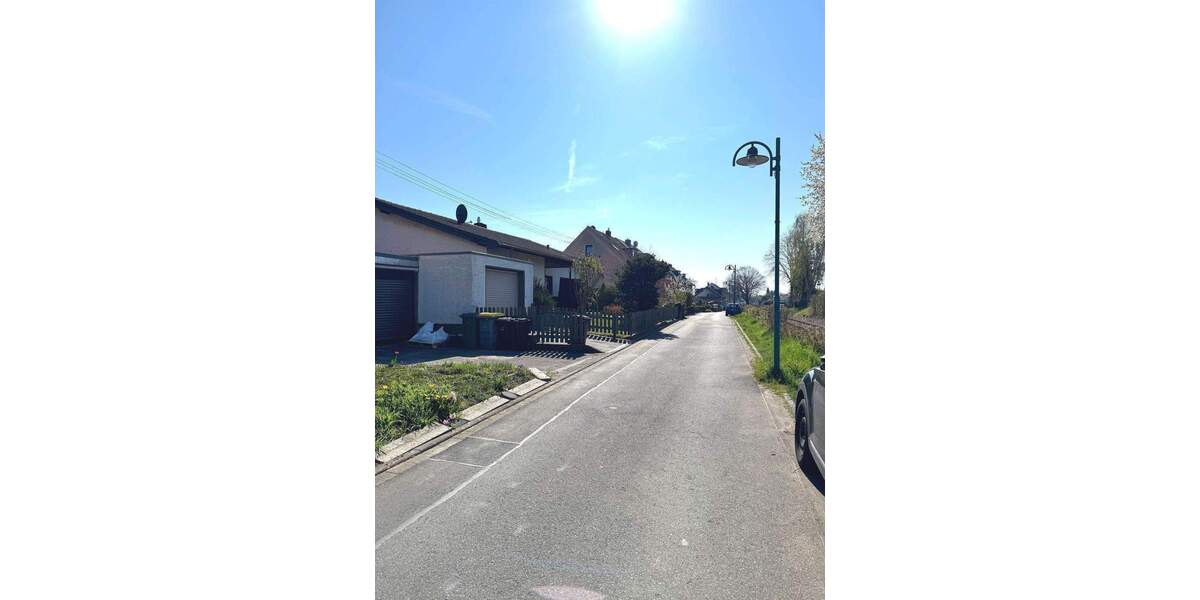 Einfamilienhaus Niederkassel - 6 Zimmer, 200 m&sup2;, 490.000&euro; | Angebot:25814969