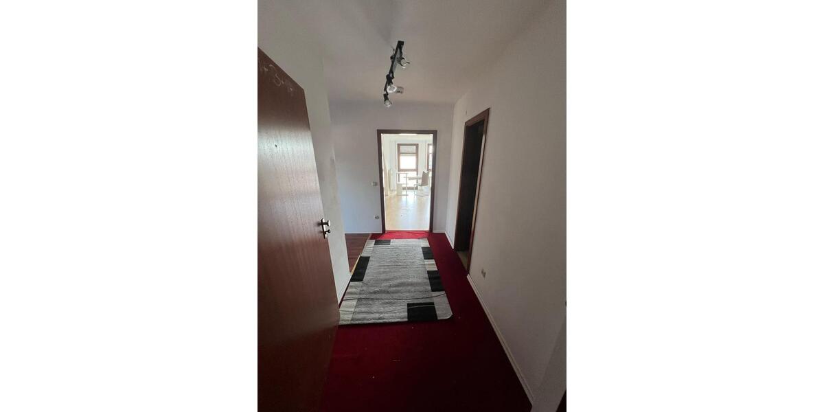 Dachgeschoßwohnung Naila - 1 Zimmer, 58 m&sup2;, 375&euro; | Angebot:24474413