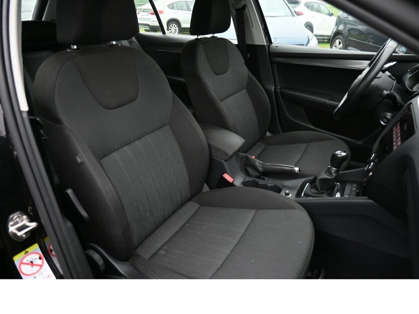 Octavia 1.5 TSI Combi *Style* Navi LED DAB 17Alu