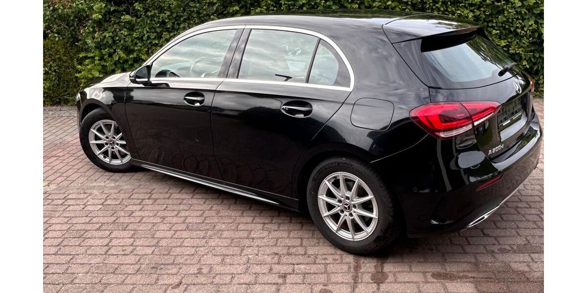 Mercedes-Benz A 200 163.050 km 17.000 &euro; Anklam 17389