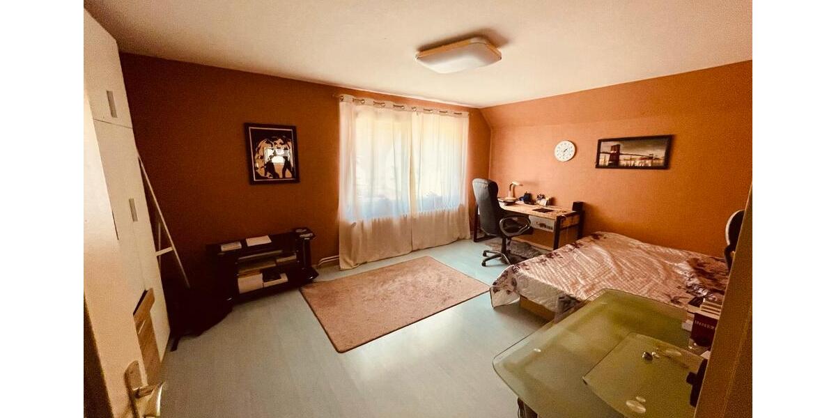 Einfamilienhaus Rinteln - 12 Zimmer, 300 m&sup2;, 275.000&euro; | Angebot:26875548