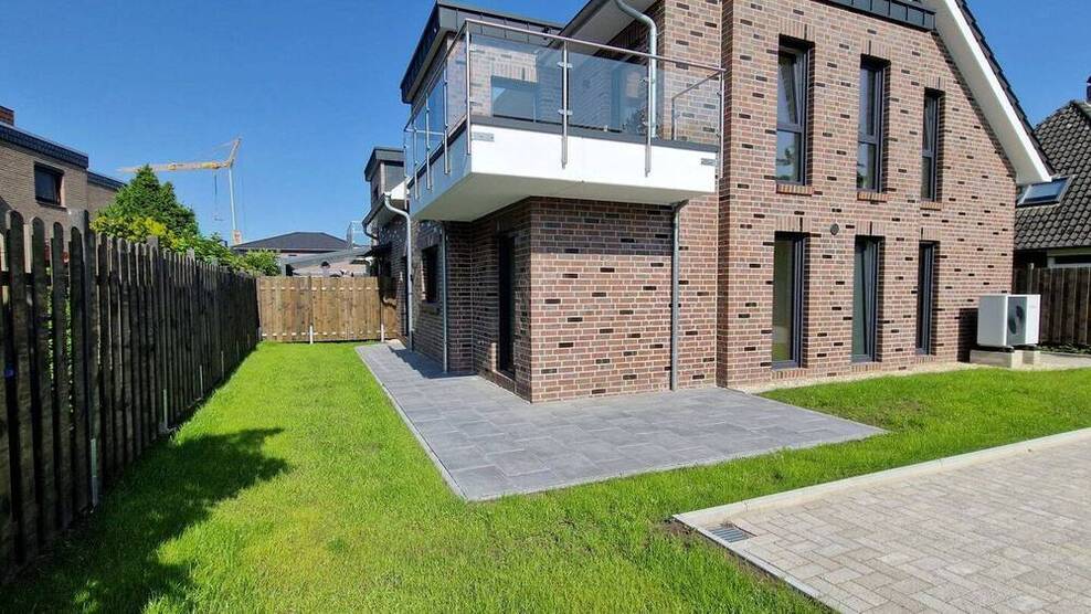 Frisch fertiggestellt! Effizienzhaus-40-Erdgeschosswohnung im Herzen von Bad Zwischenahn! 3 zimmer