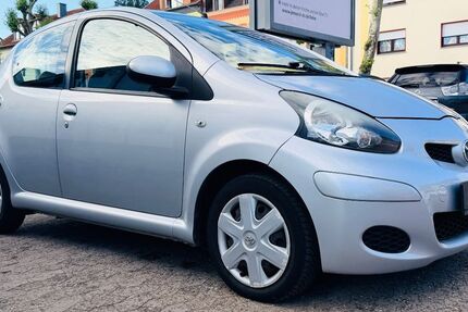 Toyota Aygo (X) 126.000 km 2.900 &euro; Saarbrücken 66115