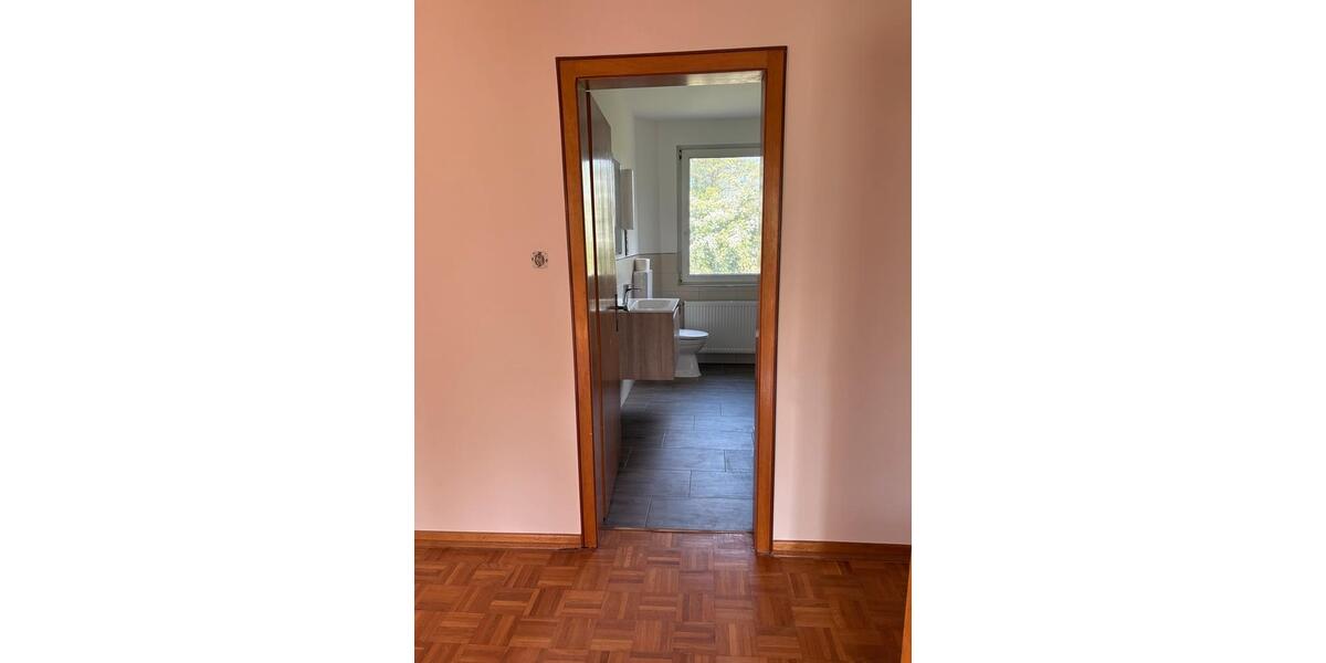 Dachgeschoßwohnung Helpsen - 3.5 Zimmer, 75 m&sup2;, 600&euro; | Angebot:26384883