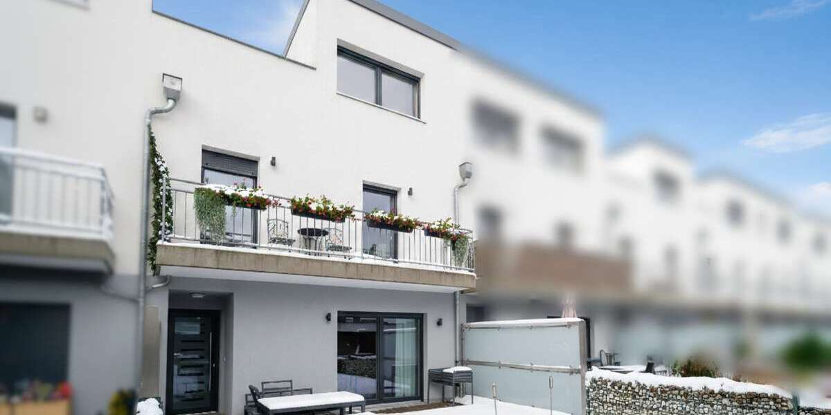 Haus zum Kaufen in Zirndorf 640.000 € 123.5 m² 4.5 zimmer