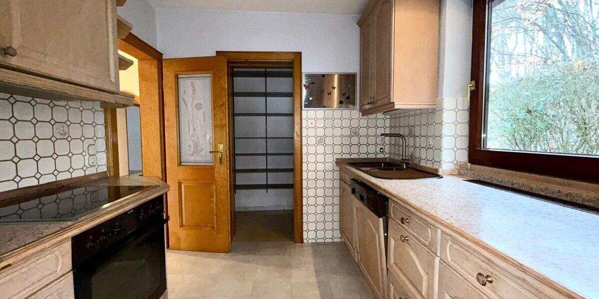Einfamilienhaus Teublitz - 7 Zimmer, 163 m&sup2;, 1.250&euro; | Angebot:25051698