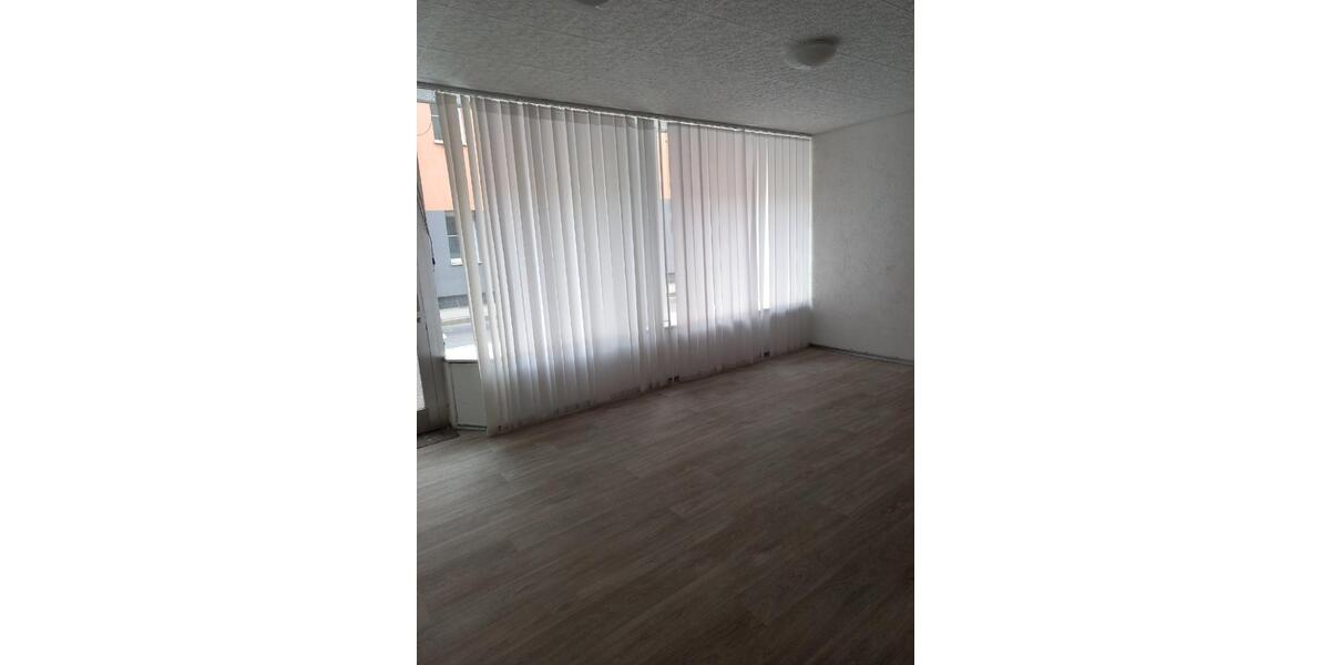 Etagenwohnung Weiden in der Oberpfalz - 2 Zimmer, 50 m&sup2;, 465&euro; | Angebot:26147967
