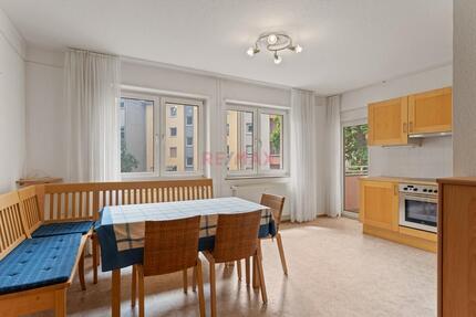 Attraktive 2-Zimmer-64qm Wohnung mit Balkon in ruhiger Lage einzugsbereit zu sofort zimmer