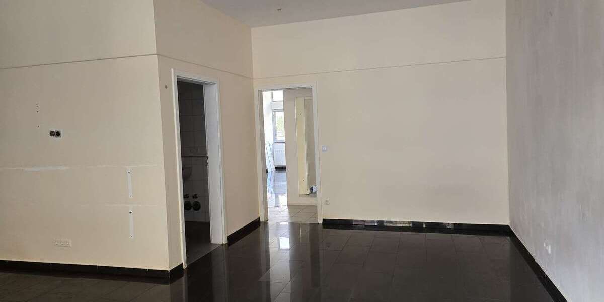 Etagenwohnung Pforzheim Weststadt - 3 Zimmer, 117 m&sup2;, 167.000&euro; | Angebot:26693829