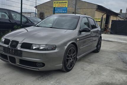 Seat Leon 224.000 km 2.490 &euro; Leipzig - Ost 04328