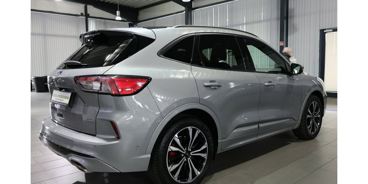 Ford Kuga 2.5 P-HEV ST-LINE-X STYLING SPORT PANORAMA 73.000 km 22.444 &euro; Hamm 59077