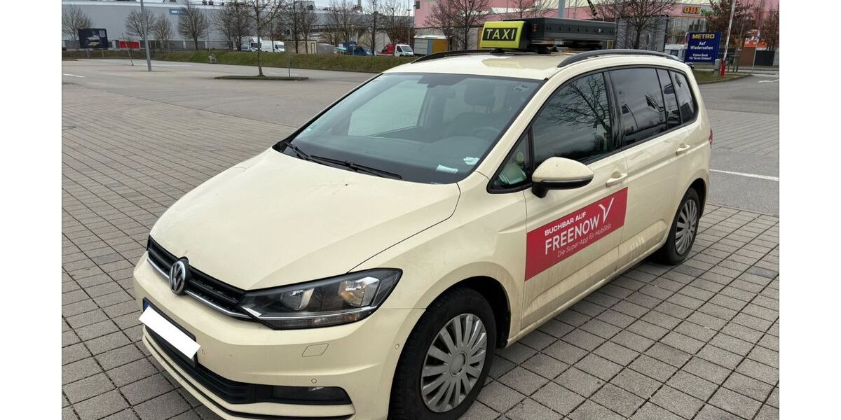 VW Touran 389.000 km 4.900 &euro; München 81677