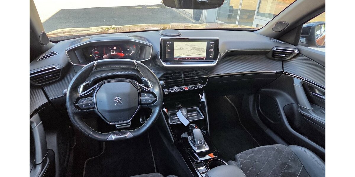 Peugeot 2008 GT 32.647 km 15.750 &euro; Wilsdruff 01723