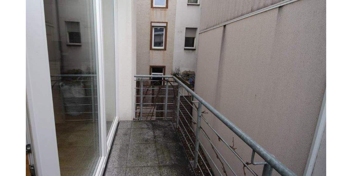 Trier Innenstadt: Apartment mit EBK und Balkon ab 01.03. frei 2 zimmer