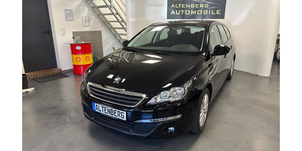 Peugeot 308 141.900 km 7.490 &euro; Handewitt 24983