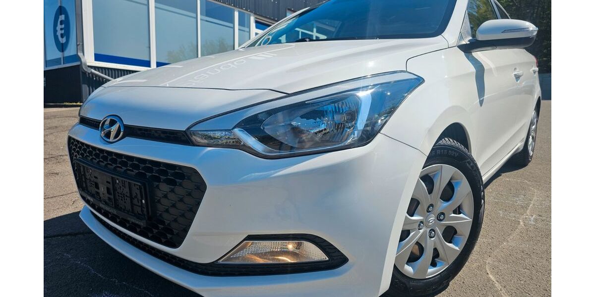 Hyundai i20 152.000 km 5.500 &euro; Kaiserslautern 67663